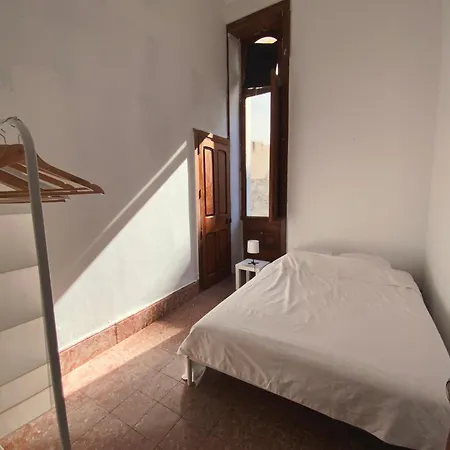 Comfortable In Historic Casa Quesada Shared House Zajazd *