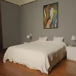 여관 Comfortable In Historic Casa Quesada Shared House *