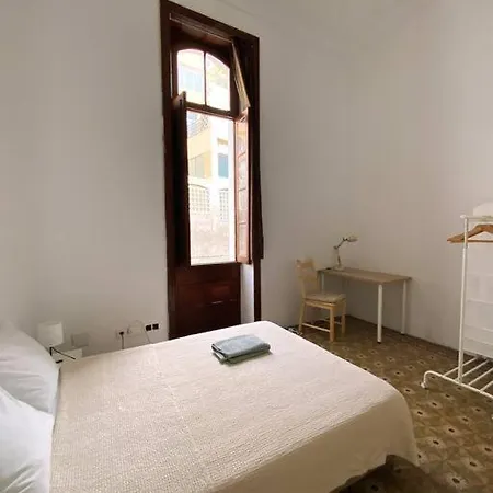 Comfortable In Historic Casa Quesada Shared House Мини-отель *