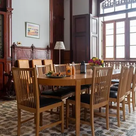 Comfortable In Historic Casa Quesada Shared House * Лас-Пальмас-де-Гран-Канария