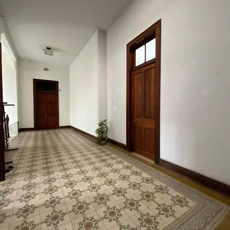 Comfortable In Historic Casa Quesada Shared House Мини-отель