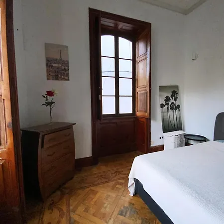 Мини-отель Comfortable In Historic Casa Quesada Shared House Лас-Пальмас-де-Гран-Канария