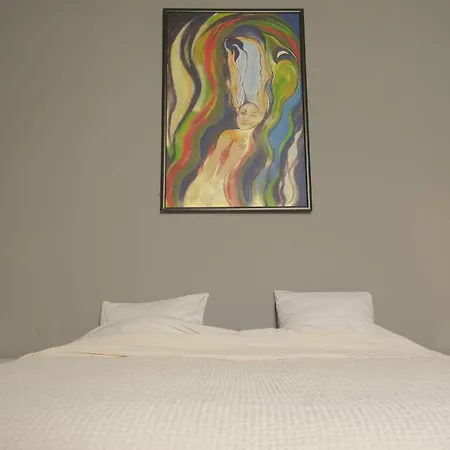 Small Double In Shared Colonial Мини-отель