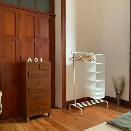 Small Double In Shared Colonial Inn