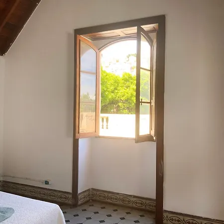 Comfortable In Historic Casa Quesada Shared House Мини-отель Лас-Пальмас-де-Гран-Канария