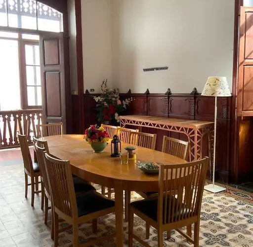 Kro Comfortable In Historic Casa Quesada Shared House