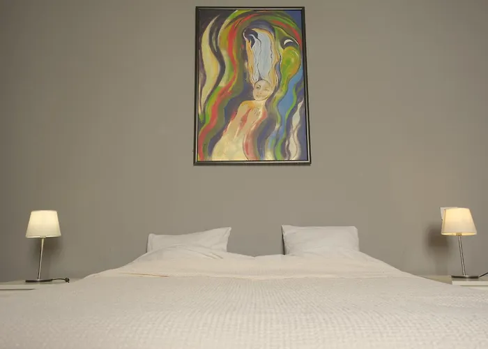 Comfortable In Historic Casa Quesada Shared House Kro