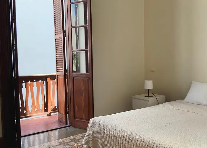 Kro Comfortable In Historic Casa Quesada Shared House