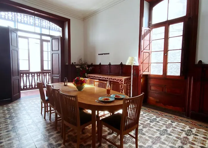 Comfortable In Historic Casa Quesada Shared House * Las Palmas de Gran Canaria