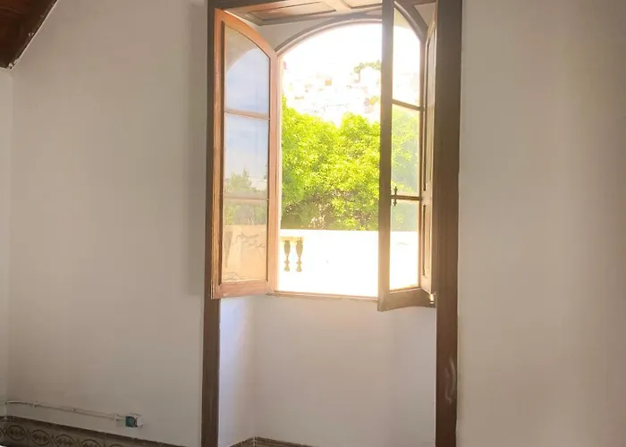 Comfortable In Historic Casa Quesada Shared House Kro Las Palmas de Gran Canaria